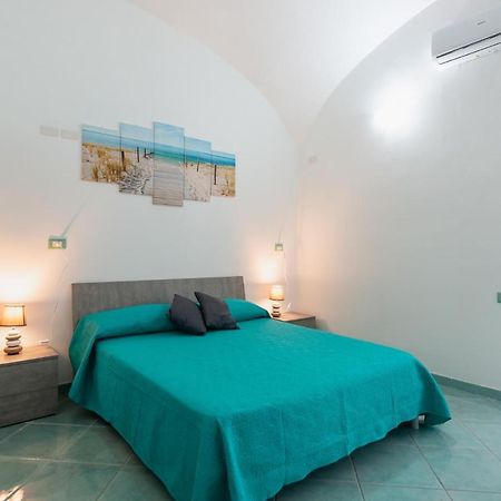 La Magia Del Mare Apartment อีสเกีย ภายนอก รูปภาพ